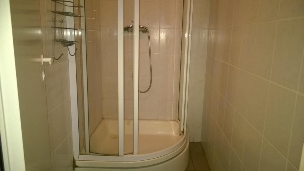 Dome Pearl Hostel Riga Ngoại thất bức ảnh