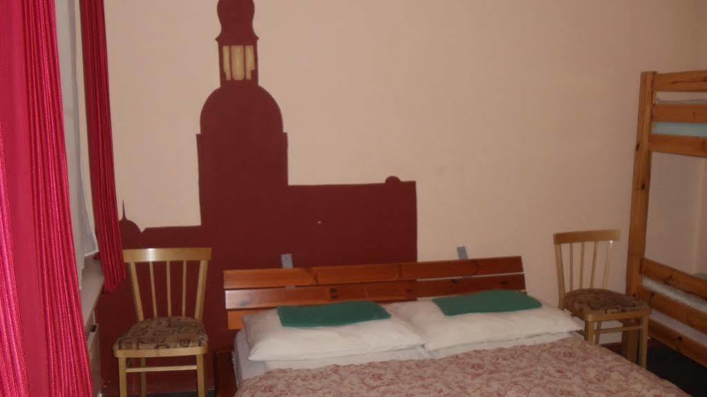 Dome Pearl Hostel Riga Ngoại thất bức ảnh